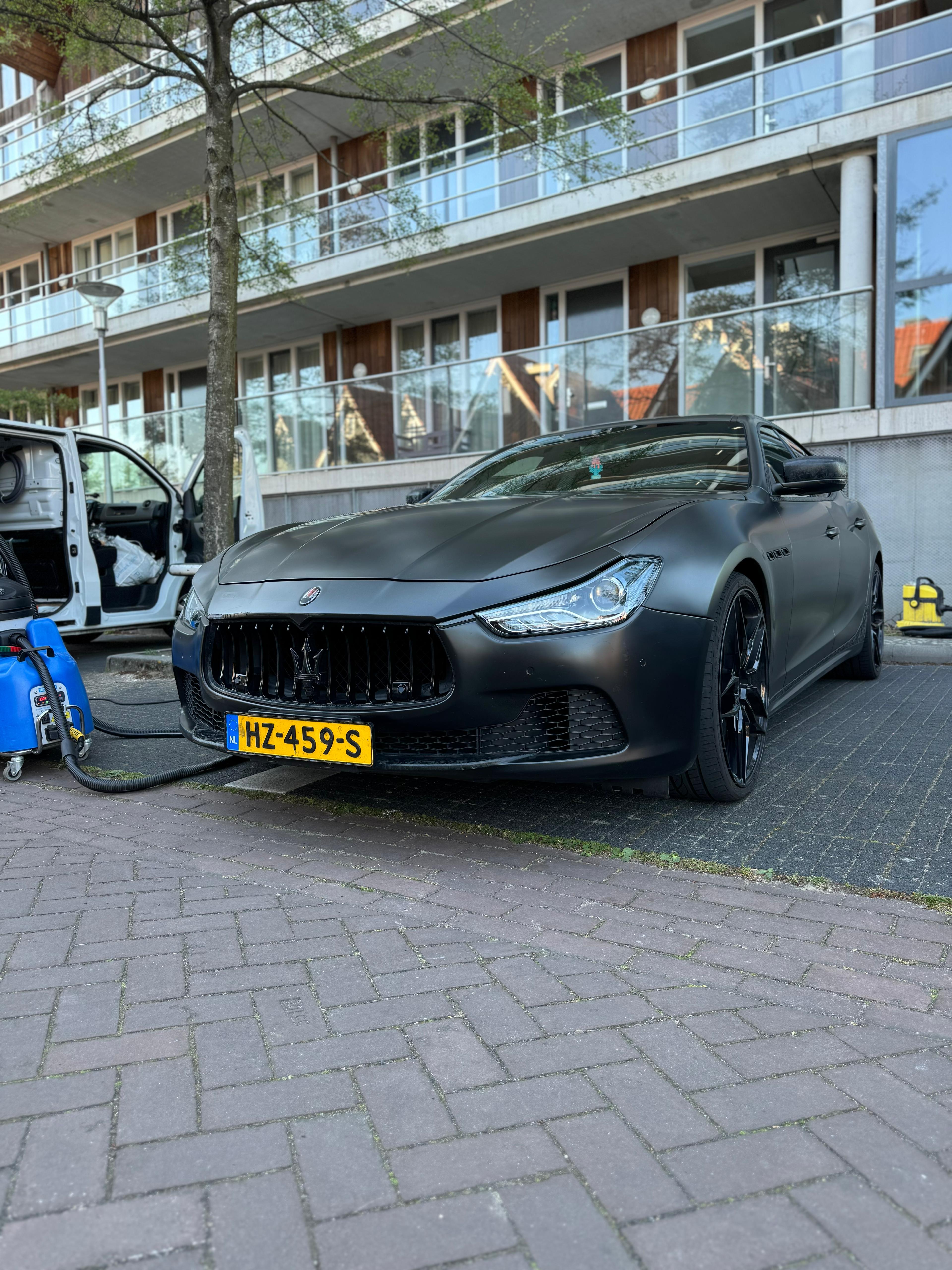 Mercedes AMG GT & Maserati Ghibli - 2